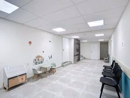 bureau neuf pour prof. libérale en plein cœur de vielsalm