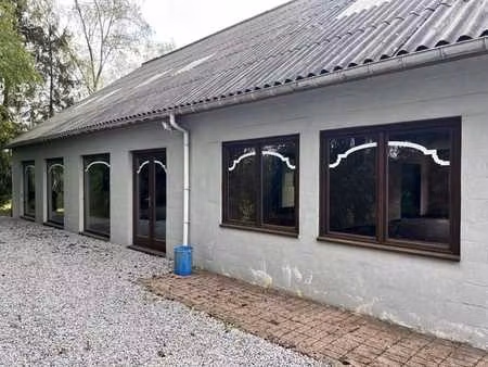 local commercial/entrepôt proche de chimay