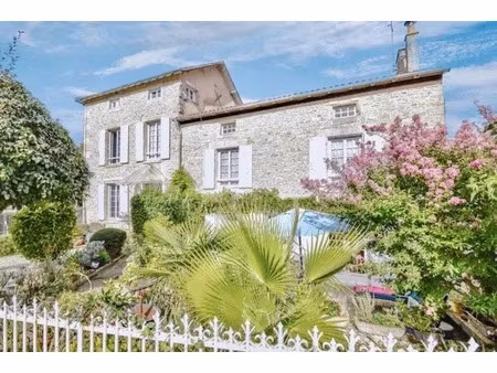 vente maison 11 pièces 256 m² voulême (86400)