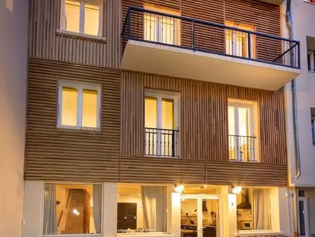 vente hôtel 250 m²