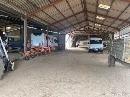 hangar pour caravane ou camping-car ou autres