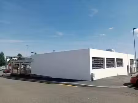 vente locaux professionnels 0 pièces 170 m² à mourenx (64150)  97 000 €
