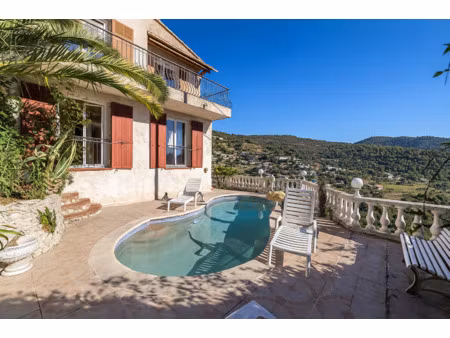 falicon  villa   162 m2  piscine  terrain 1392 m2  695 000 eur