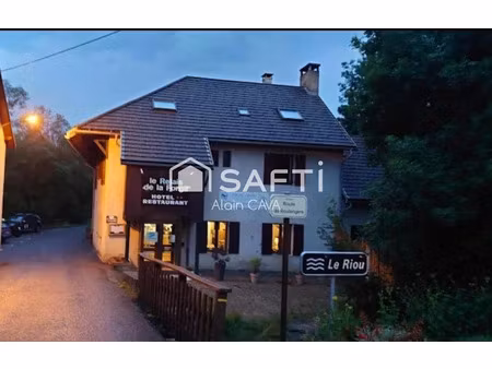 vente locaux professionnels 4000 m² à selonnet (04140)  220 000 €