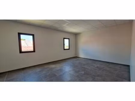 bureau 29m2 neuf au r+1 - entrée génipa  martinique