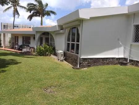 a louer villa - bureaux fort de france 180 m2  martinique
