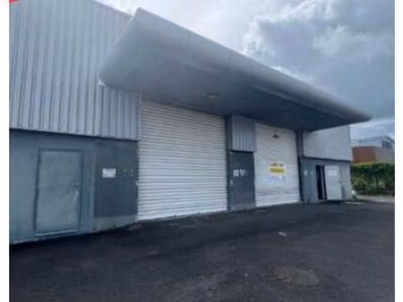 local commercial/bureaux jarry 341 m2  guadeloupe