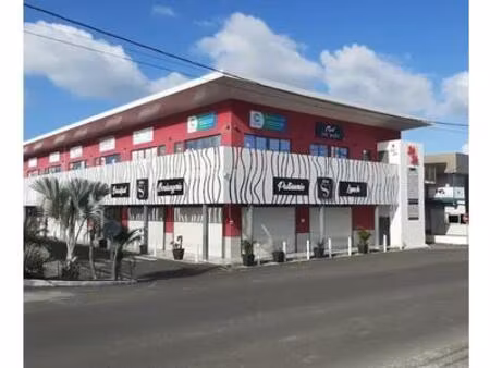 local commercial jarry 323 m2  guadeloupe