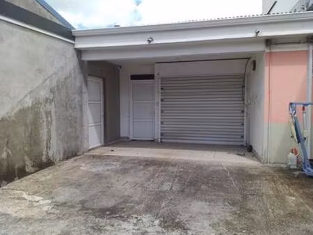 a louer local commercial 86 m2 au marin  martinique