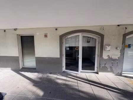 à vendre local professionnel/commercial 35 07 m² domaine de la vanille  saint-andré  réuni