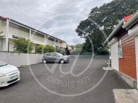 à louer local commercial à sainte - anne  guadeloupe