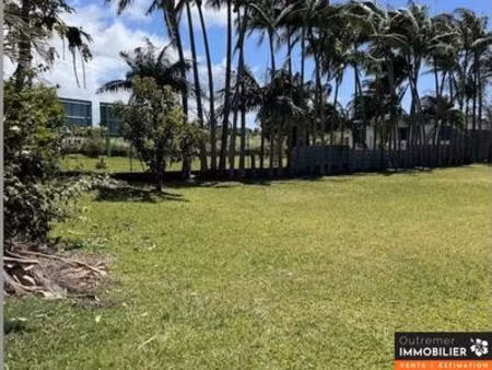 terrain à vendre sur bras panon  réunion