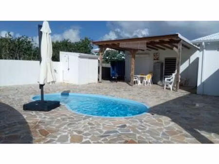 jolie villa f3 meublee avec piscine ste marthe  guadeloupe