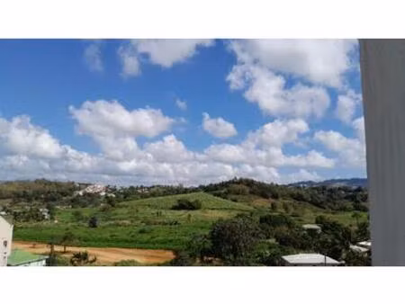 vente appartement 3 pièces à ducos avec grand box fermé  martinique