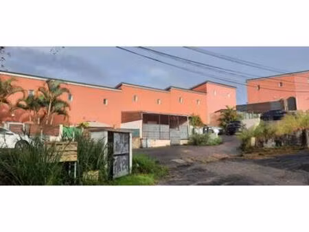 en vente sur saint- andre immeuble de 8 logements t3 de 61m² avec 12 emplace de parking su