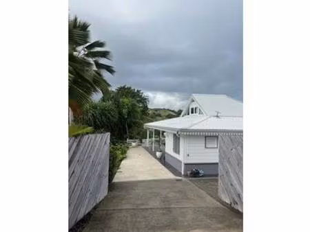 a vendre  cap est  vue mer villa meublée t6 - 153m2  martinique