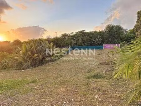 à vendre terrain constructible de 780 m2 à gissac sainte-anne proche de la plage de bois j