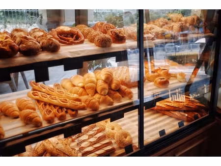 a vendre boulangerie / patisserie / snacking - grand angoule