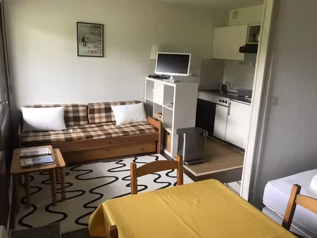 location meublée appartement 1 pièce 31 m² à arâches-la-frasse (74300)  720 €