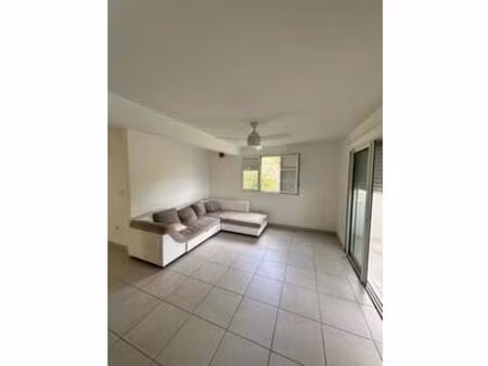 appartement de 4 pièces (61 m²) à vendre au robert  martinique