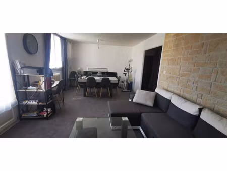 location appartement 4 pièces 82 m² à echirolles (38130)  930 €