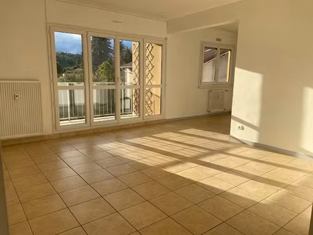 location appartement 4 pièces 79.2 m² à pont-evêque (38780)  870 €