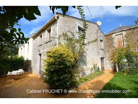 vente maison à bazoges-en-pareds (85390) : à vendre / 154m² bazoges-en-pareds