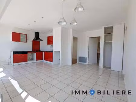 location appartement 2 pièces à ploemeur (56270) : à louer 2 pièces / 51m² ploemeur
