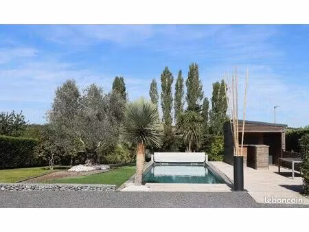 loft/atelier/surface 5 pièces 170 m²