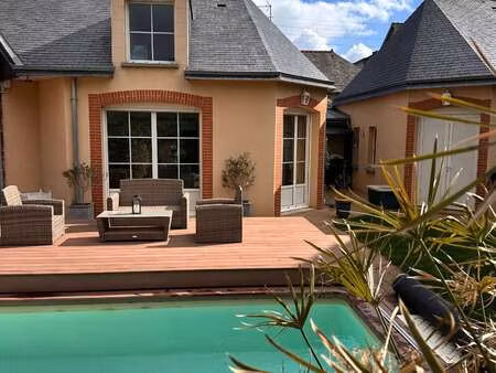 vente maison à montfort-sur-meu (35160) : à vendre / 258m² montfort-sur-meu