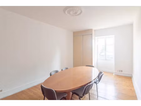 location locaux professionnels 180 m² à pau (64000)  nan €