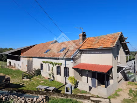 corps de ferme  4.5 ha terrain