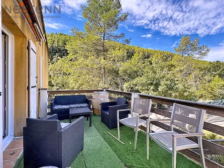 maison 4 pièces de 90m2 avec garage  dépendance et piscine