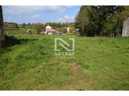 thury-terrain constructible 1900 m²