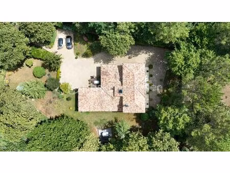 maison de maitre de 206 m² à candresse