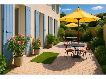 beau t2 avec grande terrasse de 140m2