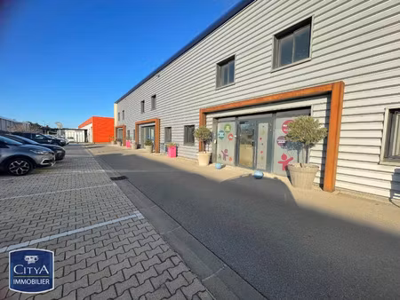 local commercial à vendre 210 m² - marignane (13) - 577 500€