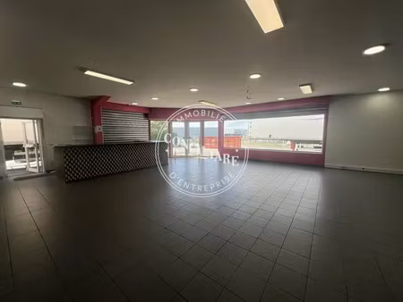 local commercial a louer