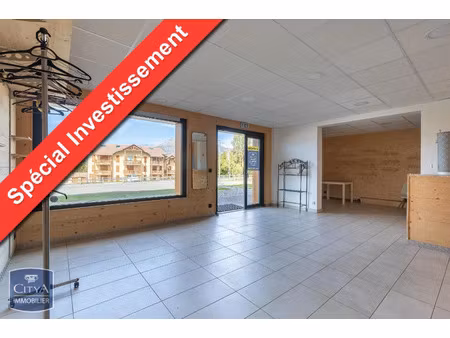 local commercial à vendre 53.06 m² - ancelle (05) - 150 000€