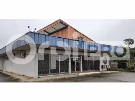 local commercial a ceder