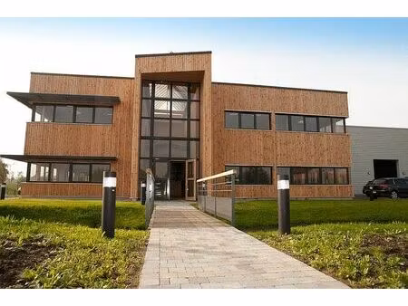 location local d'activités wattrelos 916 m²