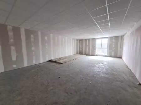 local 130m2 saint-esteve