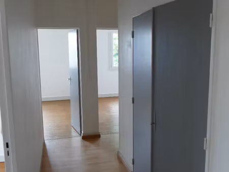 appartement t3/4 a louer  chauffage compris. gourdon centre ville.