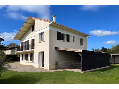 achat maison 7 pièces 180m² orleat 63190