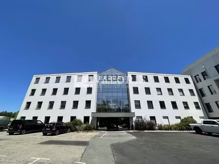 achat local professionnel 144m² dardilly 69570