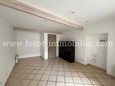 location commerce 1 pièce 25 m² à le cheylard (07160)