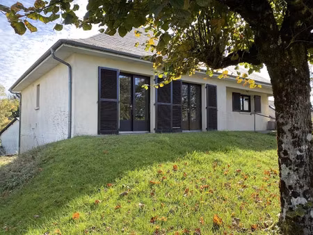 vente maison 5 pièces 114 m² à meymac (19250)  152 600 €