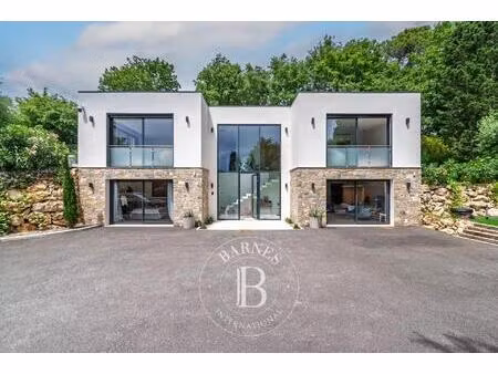 magnifique maison contemporaine – 5 chambres – domotique – piscine – studio indépendant