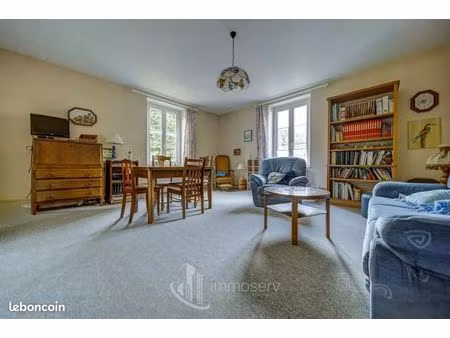 duplex 5 pièces 103 m²