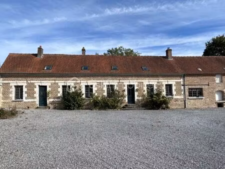 corps de ferme de 214 m² à puisieux-et-clanlieu